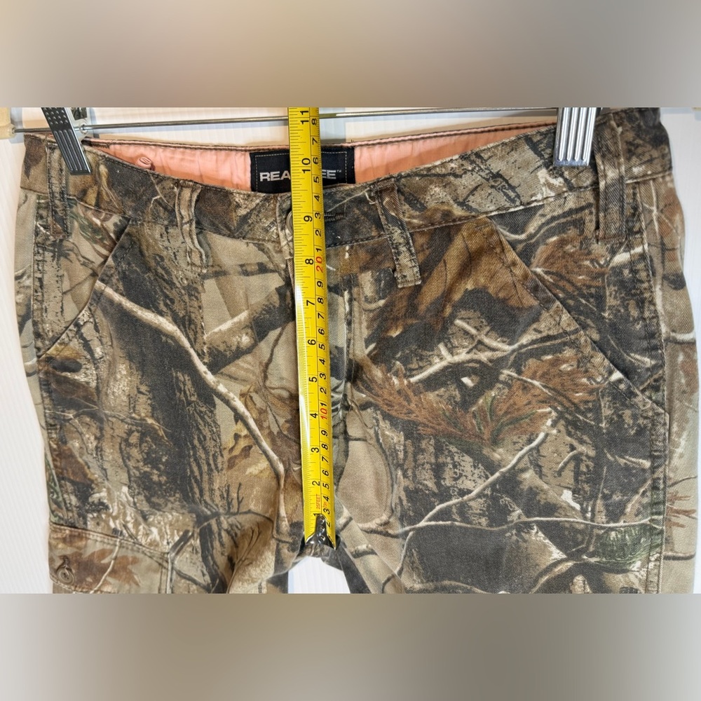 Realtree Camo Cargo Pants with Pink Waistband Detail - Size 6-8 SM - Picture 11 of 14